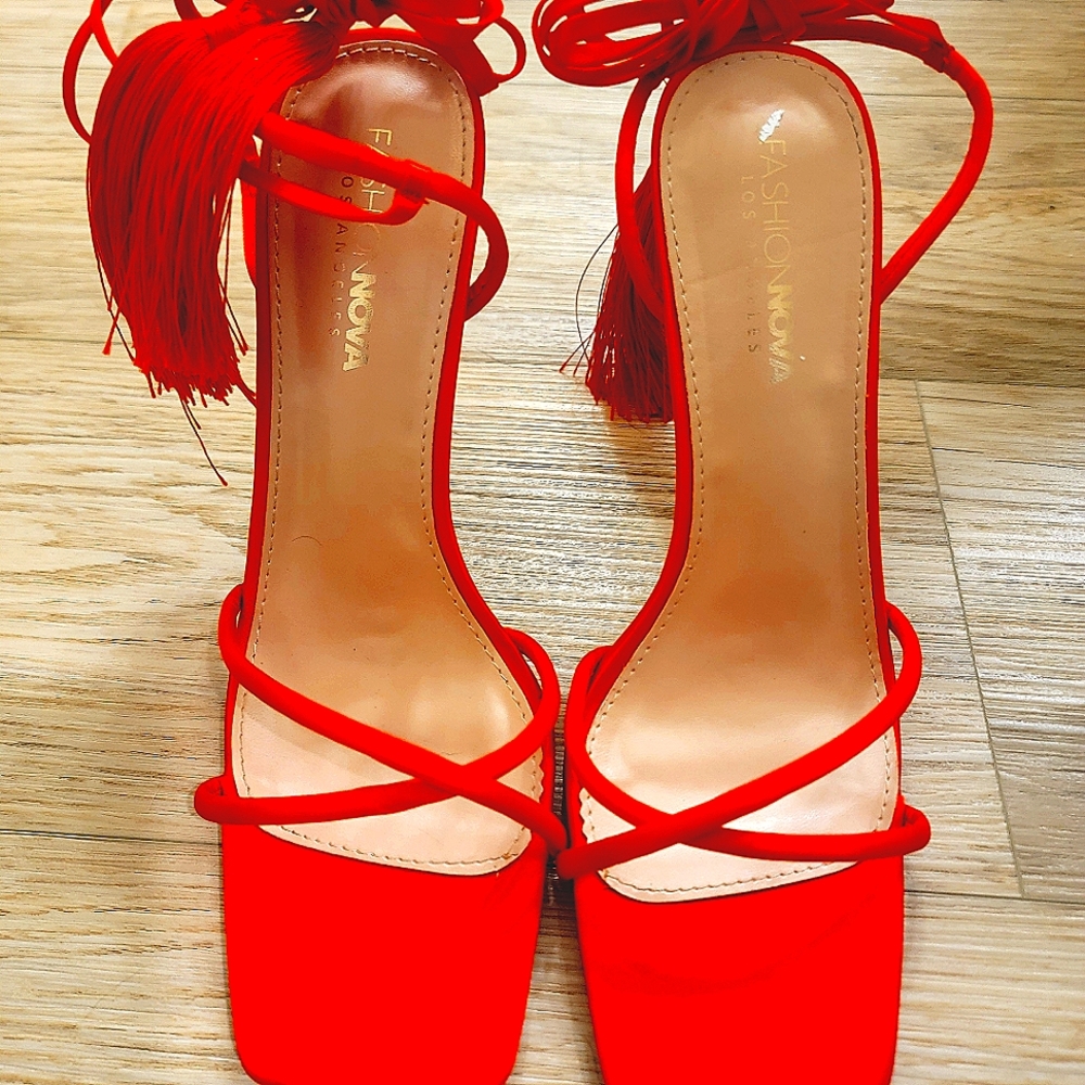 Red Strap Up Heels With Tassel
